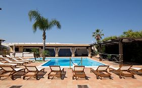 Villa Carlo Resort